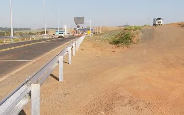 Moradores de Bairro Rural em Alfenas Reclamam de Acesso Fechado pela Concessionária