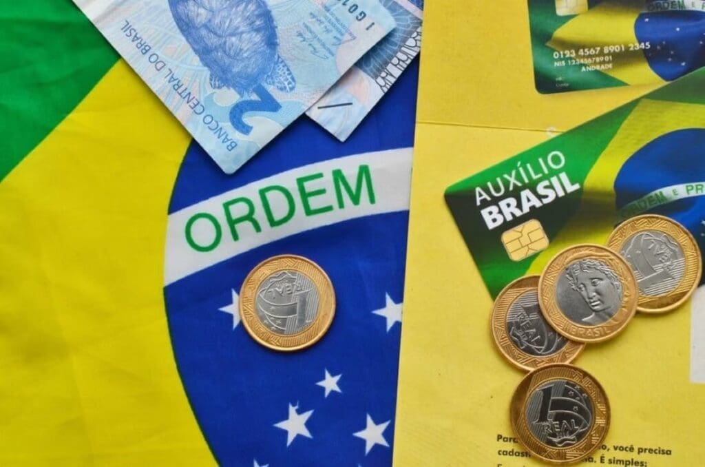 Governo lança auxílio emergencial de R$ 2.260 para famílias em vulnerabilidade