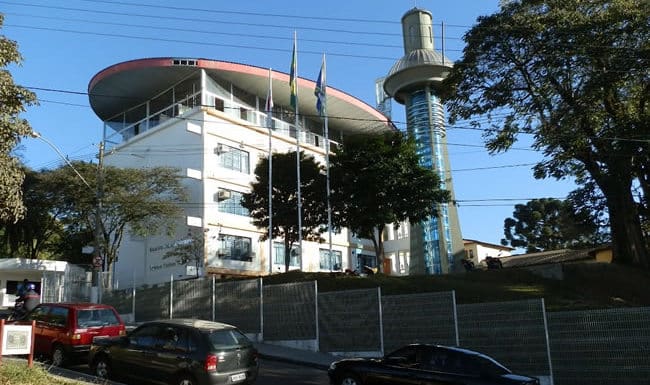 Prefeitura de Varginha paga 2ª parcela do 13º aos servidores junto com um ticket bônus
