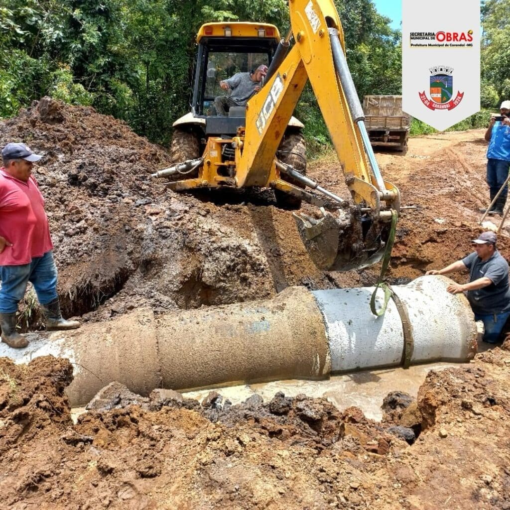Prefeitura de Carandaí conclui reforma de bueiro na localidade do Moreira