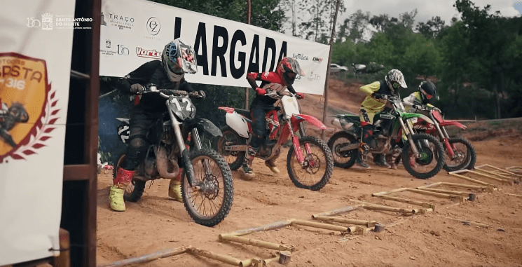 1ª Etapa da Copa Motocross XISPISTA Samonte 150 anos agita Santo Antônio do Monte com adrenalina e manobras radicais