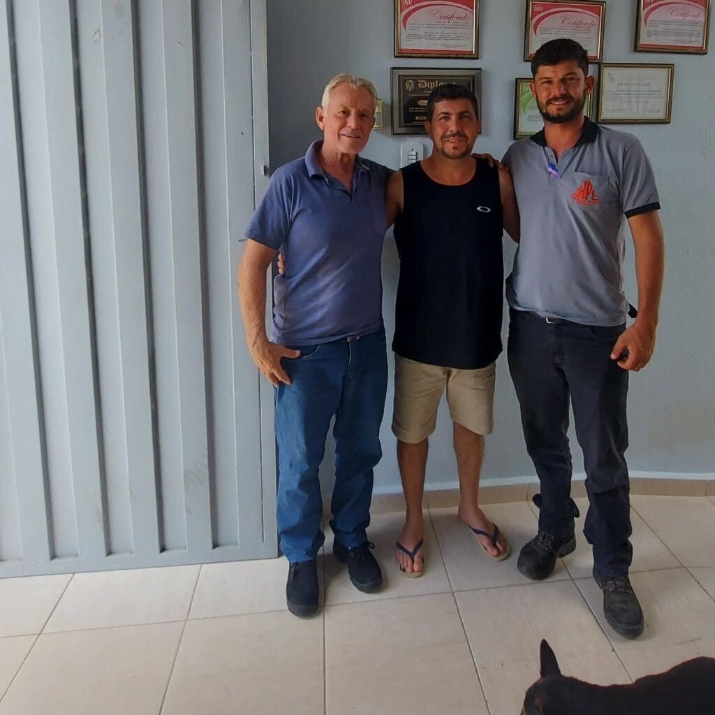 Prefeito de Conceição do Rio Verde recebe visita de prefeito de Arantina
