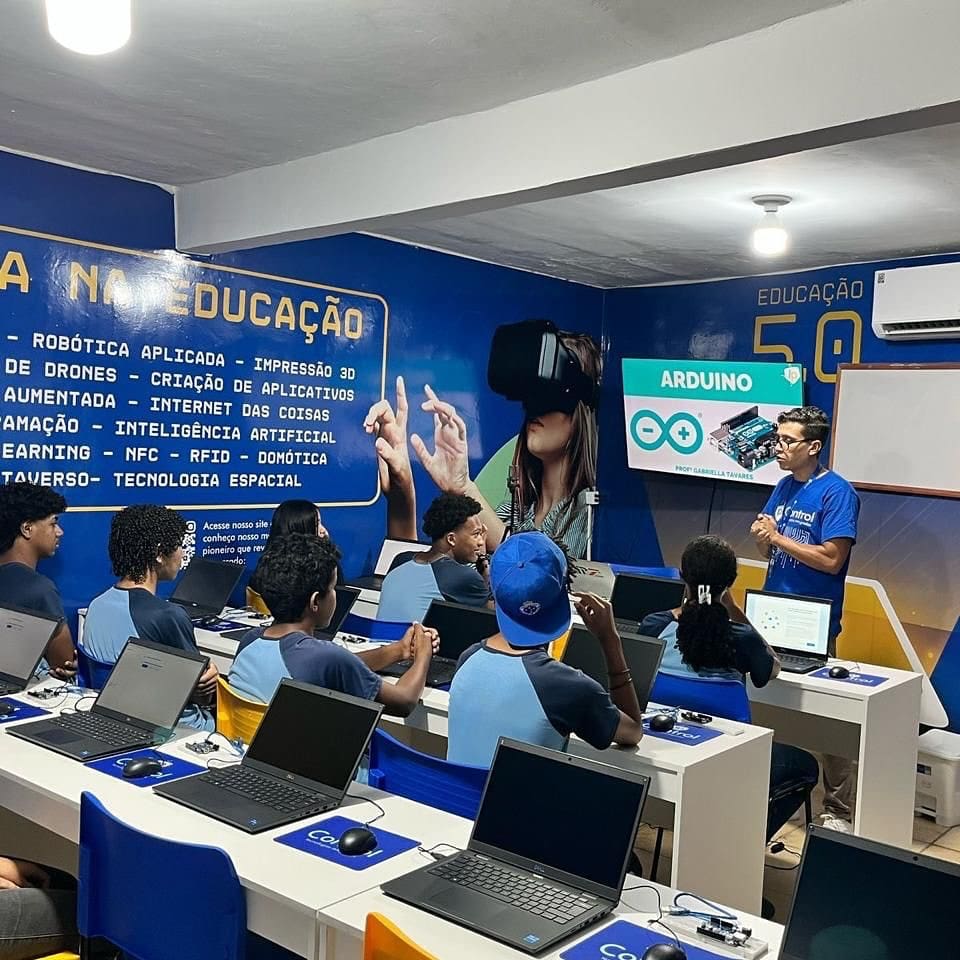 Laboratório de Programação e Robótica de Antônio Pereira já capacitou mais de 600 alunos em Ouro Preto