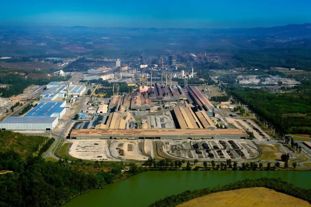 Governo Federal amplia a produção do aço brasileiro em MG