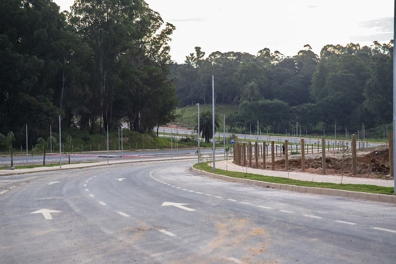 Obras da avenida Maracanã avançam em ritmo acelerado e prometem transformar mobilidade e drenagem em Contagem