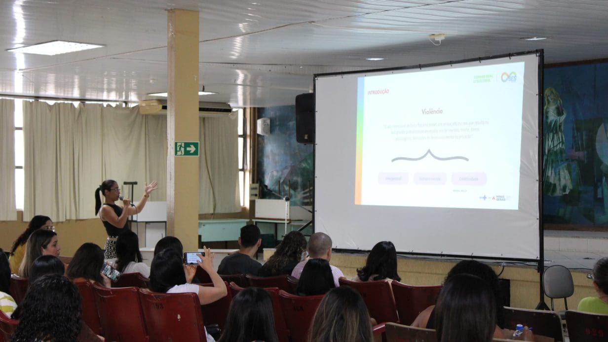 Seminário em Governador Valadares discute prevenção e pósvenção ao suicídio