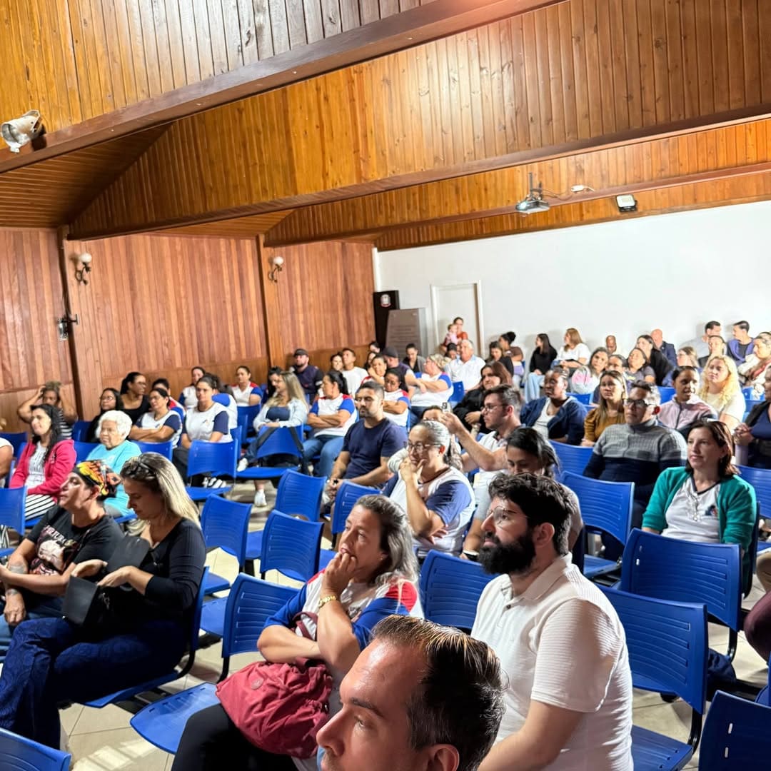 Palestra do Janeiro Branco reforça importância da saúde mental em Jacutinga