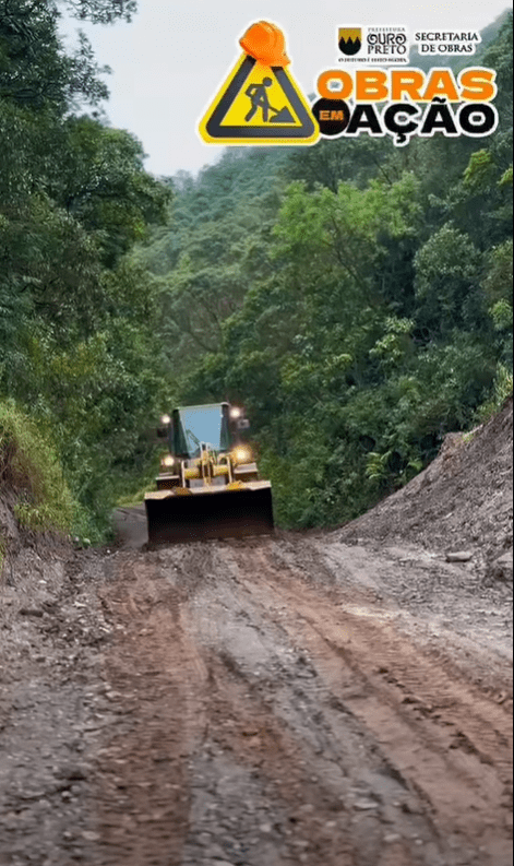 Prefeitura de Ouro Preto repara danos causados pela chuva na estrada entre Pedra de Amolar e São Bartolomeu