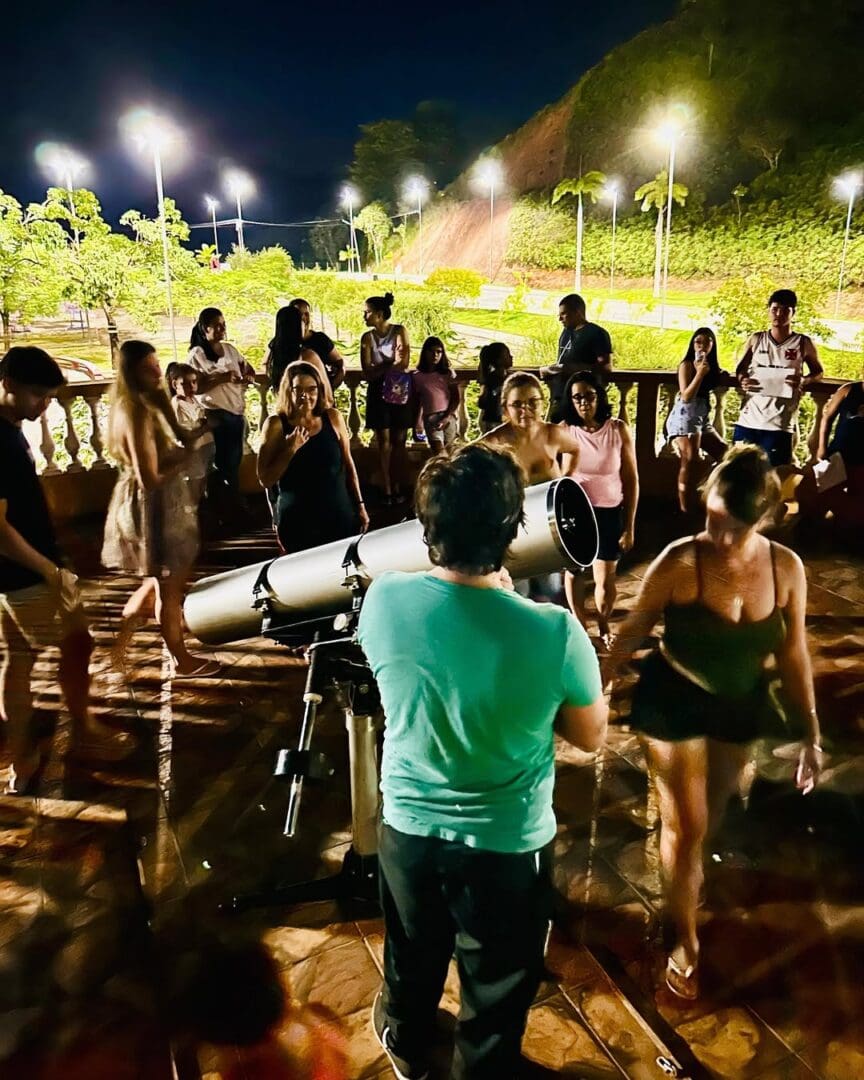 Santana de Cataguases promove noite de observação astronômica para difundir ciência e cultura