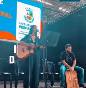 Vespasiano abre ano letivo da rede municipal com encontro de educadores