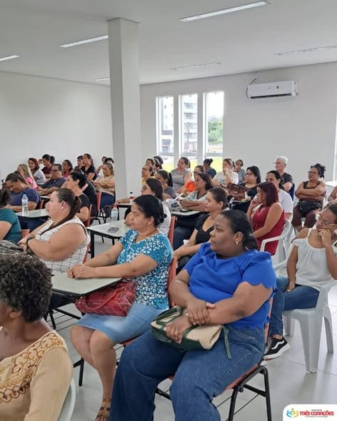 Três Corações capacita manipuladores de alimentos da rede municipal de ensino