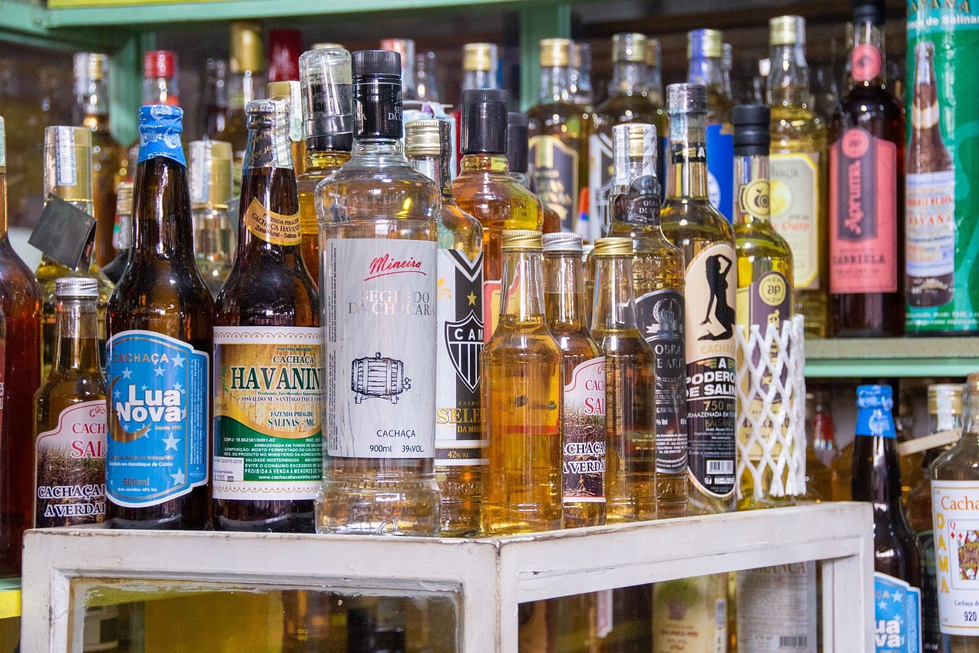 Produtores de cachaça premiados recebem congratulações na ALMG