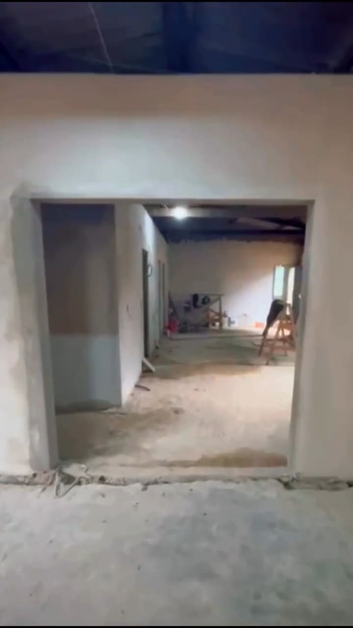 Prefeitura de Cedro do Abaeté constrói refeitório para servidores da Garagem Municipal