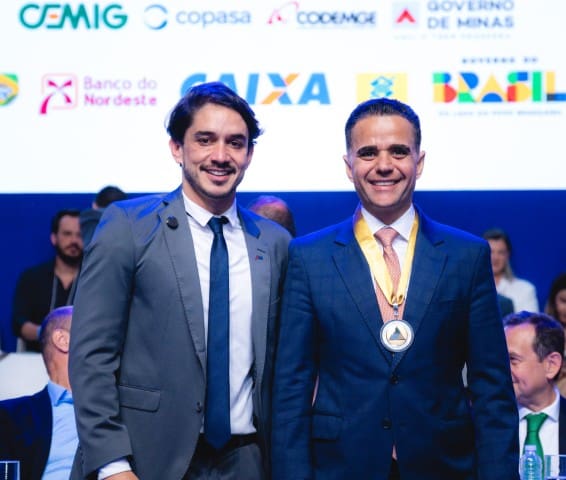 Presidente da OAB-MG é homenageado no 41º Congresso Mineiro de Municípios